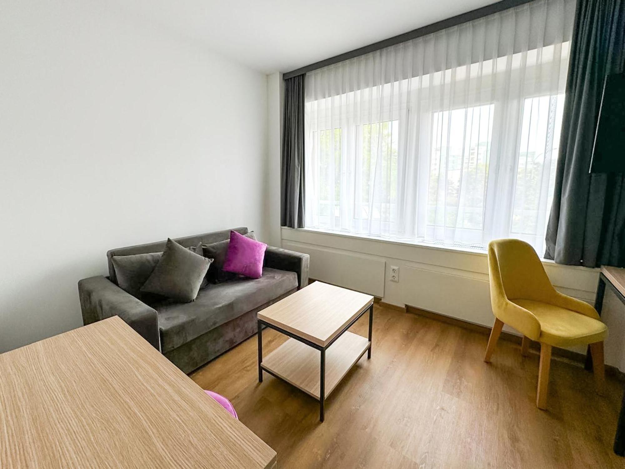 Dormero Hotel Ruesselsheim Airport-Frankfurt ภายนอก รูปภาพ